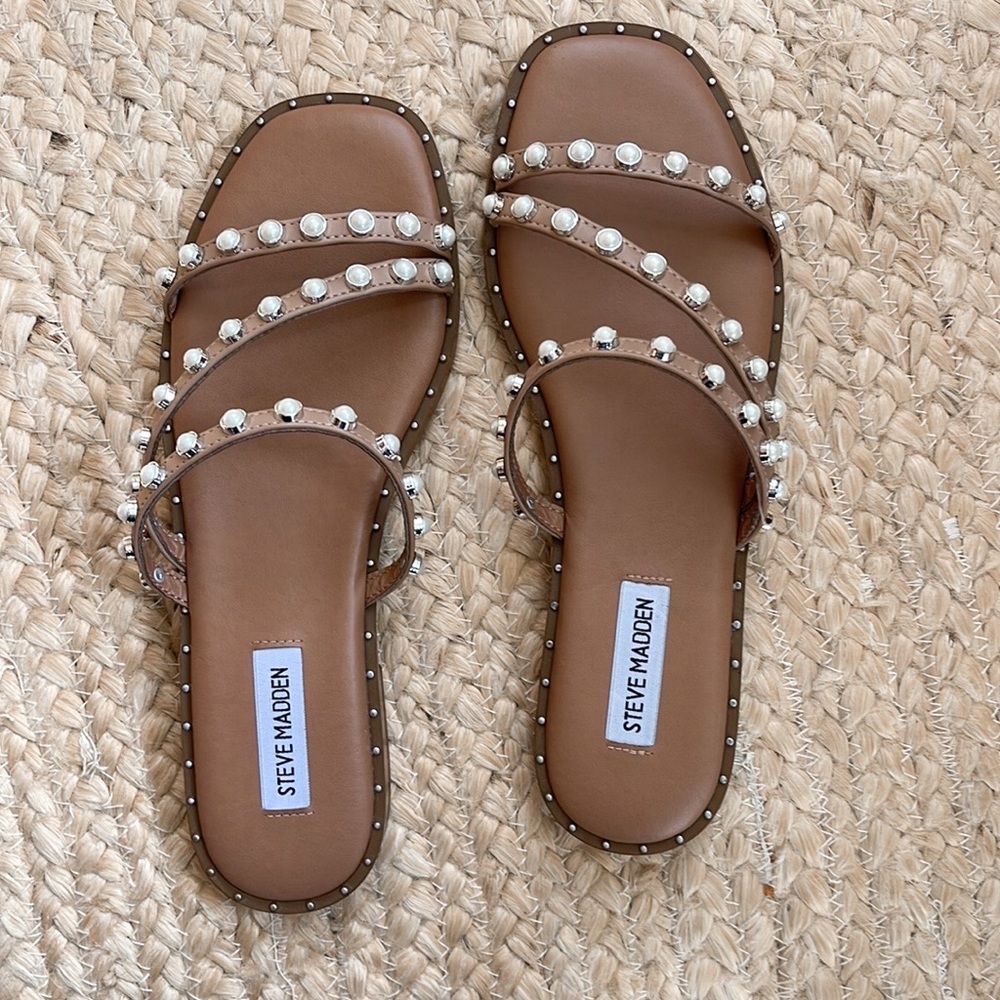 NWT Steve Madden pearl embellished sandals